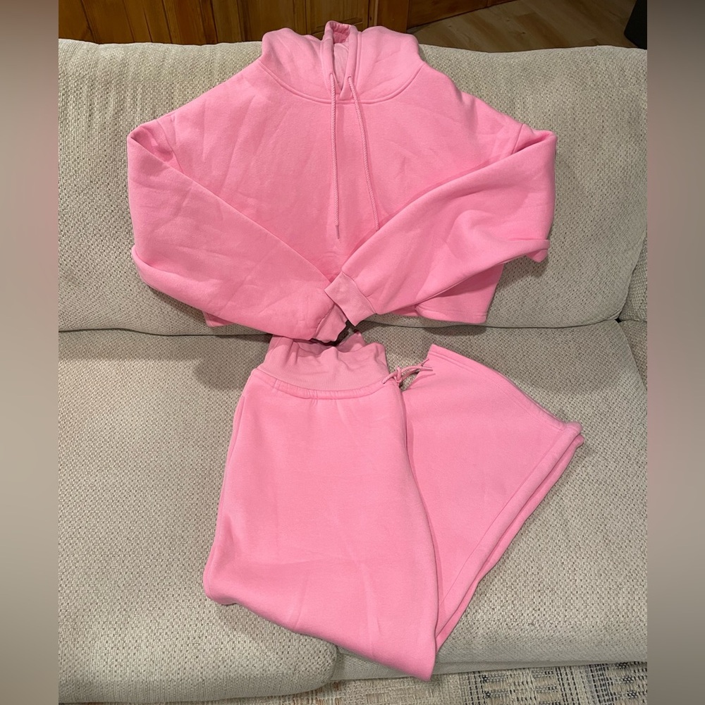 Fashion Nova Bubblegum Pink Cropped Hoodie & Sweatpants Set
